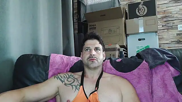 XxBigboybandxX online show from April 8, 2026, 2:06 pm