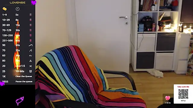 Snapshot of CDLukeLucy420 chatting on January 15, 2025, 4:11 pm CDLukeLucy420 online show from January 15, 2025, 4:11 pm