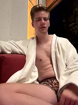 Snapshot of CDLukeLucy420 chatting on September 18, 2025, 8:55 pm CDLukeLucy420 online show from September 18, 2025, 8:55 pm