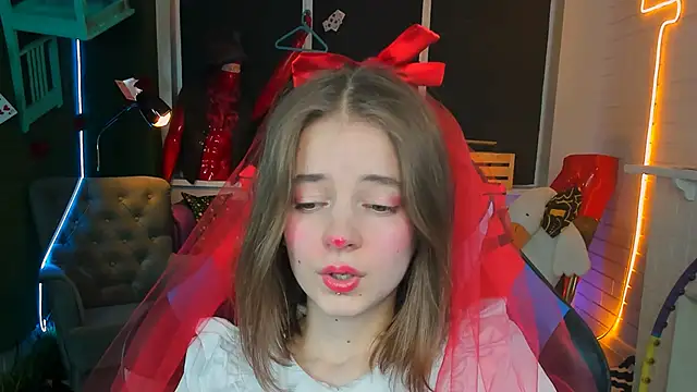 TinaDavil online show from February 13, 2025, 7:10 pm