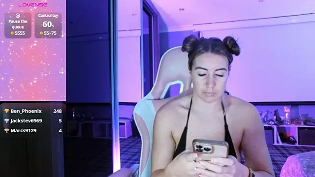 Daisydelicious online show from February 21, 2025, 12:06 pm