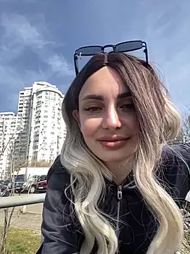 SandraCarter online show from March 9, 2025, 10:19 am