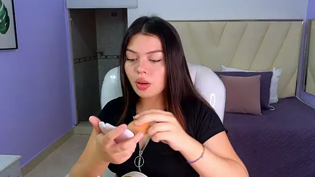 Sexy paradise18  online show from February 25, 2025, 4:35 am