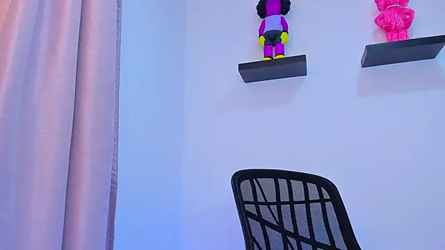 Gangster Girl online show from February 24, 2025, 1:35 am