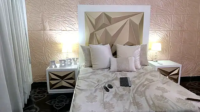 PassionMacoll online show from September 14, 2025, 1:49 am