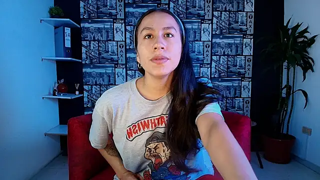 EmiGomez  online show from March 23, 2026, 2:21 pm