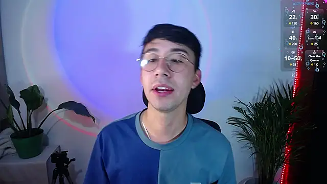 cameron cum online show from February 7, 2025, 6:24 pm