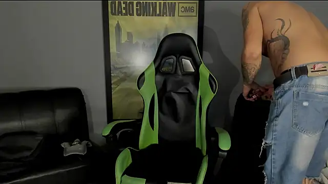 jamesinked  online show from January 15, 2025, 10:57 pm