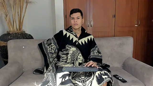 jamesinked  online show from December 15, 2025, 5:39 pm