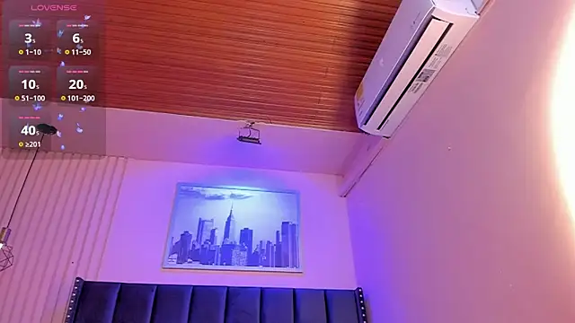 viiolett lee online show from February 12, 2025, 11:30 pm