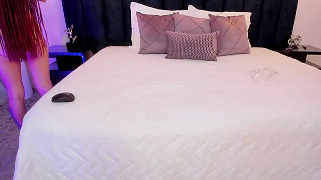 susyy7 online show from February 8, 2026, 3:43 am