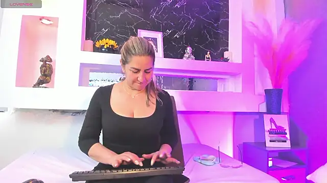 Cinthya mjs online show from February 21, 2026, 2:29 pm