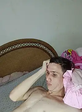 Milfvalesk online show from February 8, 2025, 3:19 am