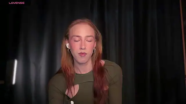 Snapshot of Avril_Pearly_ chatting on May 22, 2026, 10:43 am Avril Pearly online show from May 22, 2026, 10:43 am