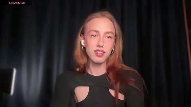 Snapshot of Avril_Pearly_ chatting on May 26, 2026, 11:28 am Avril Pearly online show from May 26, 2026, 11:28 am