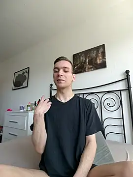 nickdtr online show from April 22, 2026, 9:55 am