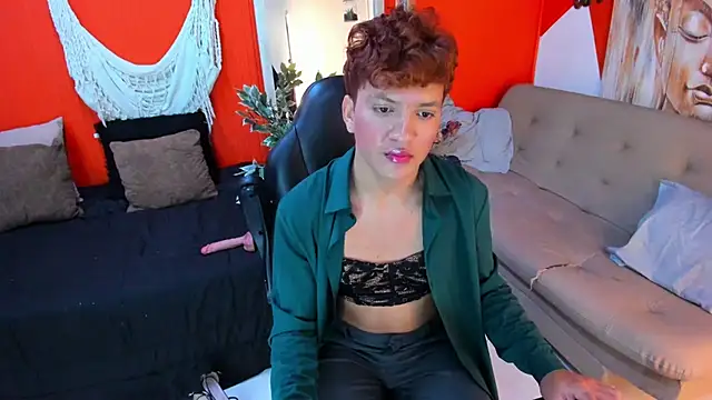 aslyhernandez 7 online show from April 18, 2026, 7:07 pm