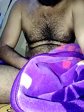 Snapshot of Johnysins24 chatting on December 7, 2024, 5:37 am Johnysins24 online show from December 7, 2024, 5:37 am