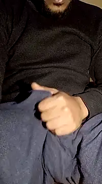 Snapshot of Johnysins24 chatting on December 22, 2024, 8:47 pm Johnysins24 online show from December 22, 2024, 8:47 pm