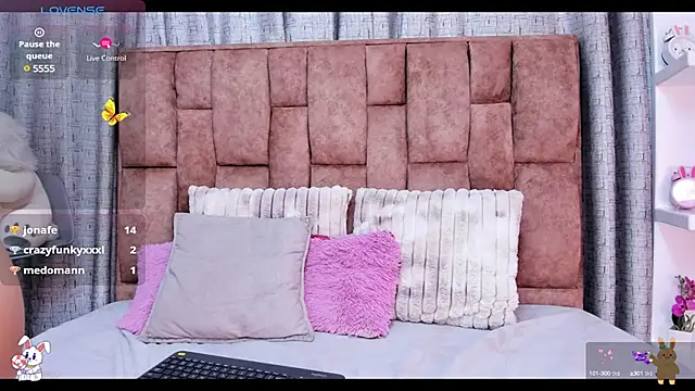 lila noa online show from February 21, 2025, 6:40 am