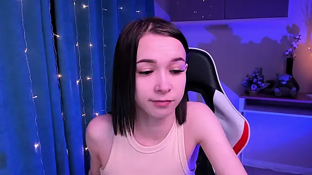 Snapshot of LilithStrangfor chatting on December 23, 2024, 8:25 pm LilithStrangfor online show from December 23, 2024, 8:25 pm