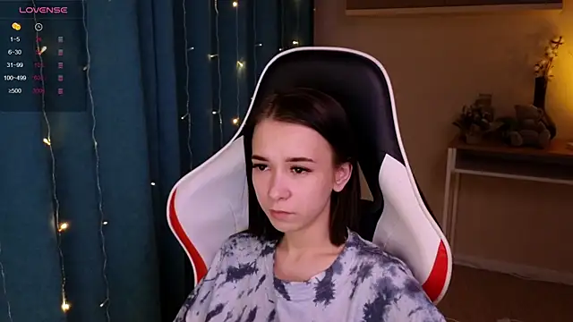 Snapshot of LilithStrangfor chatting on December 28, 2024, 2:33 am LilithStrangfor online show from December 28, 2024, 2:33 am