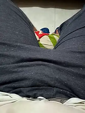 beautiful hands  online show from February 25, 2025, 6:47 am