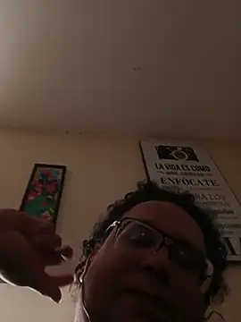 beautiful hands  online show from December 5, 2025, 3:41 pm