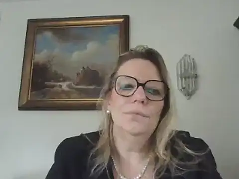 Snapshot of Silkesquirt chatting on January 14, 2025, 11:31 am Silkesquirt online show from January 14, 2025, 11:31 am