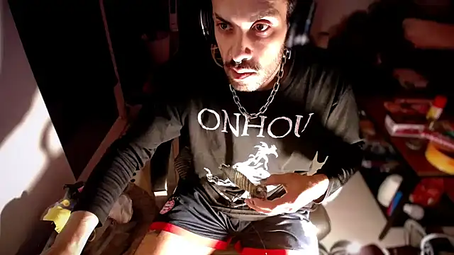 P4RtYBOII92 online show from October 12, 2025, 9:58 pm