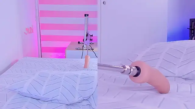 pamela cm online show from March 1, 2025, 11:06 am