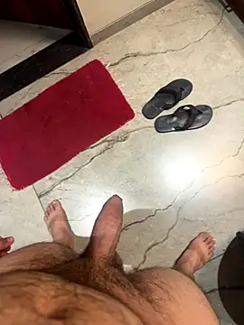 versatile guy01 online show from September 11, 2025, 4:51 pm