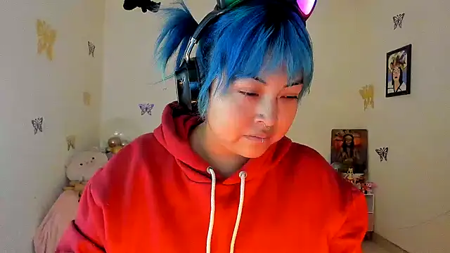 Shaddycute  online show from September 20, 2025, 9:32 am