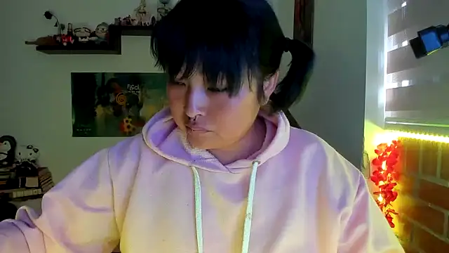 Shaddycute  online show from March 9, 2026, 3:38 pm