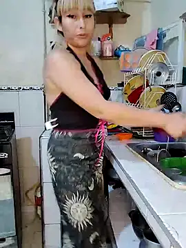 florecita9 online show from February 2, 2025, 11:00 pm