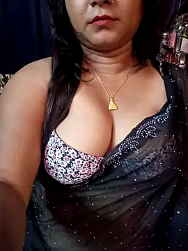 Snapshot of ella_mariya chatting on June 10, 2026, 10:14 am ella mariya online show from June 10, 2026, 10:14 am