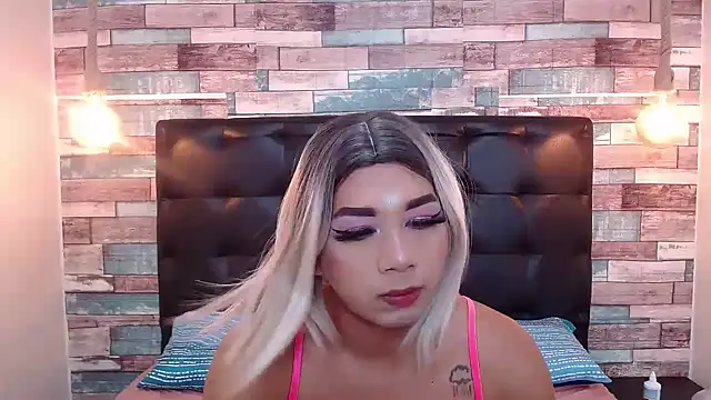 Antonela Connors online show from September 19, 2025, 2:24 am