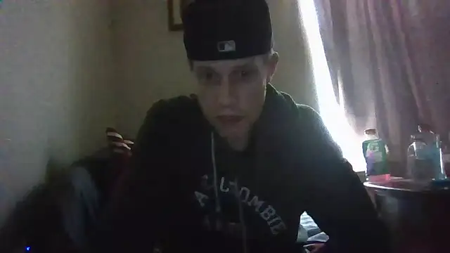 kollzCloudzz online show from April 28, 2026, 12:32 pm