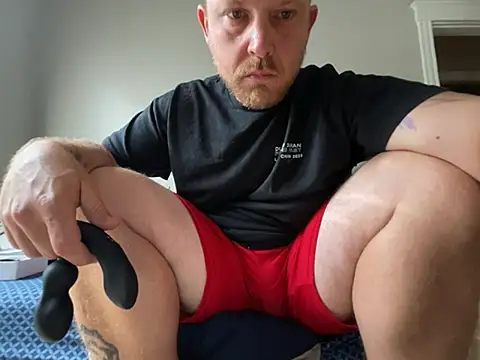 Snapshot of Mcpussypounder211 chatting on June 9, 2026, 10:32 pm Mcpussypounder211 online show from June 9, 2026, 10:32 pm