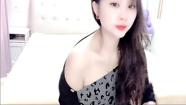 aisha123123 online show from January 9, 2026, 3:09 am