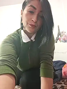 karenlennox1 online show from January 31, 2025, 12:06 am