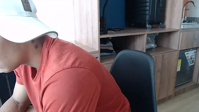 Jhonyblack 1 online show from February 6, 2026, 7:17 pm