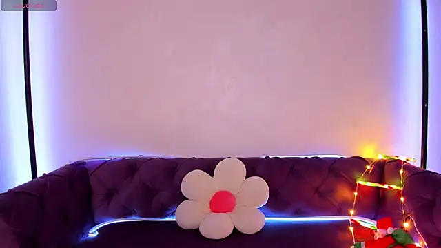 Fluffy Rose online show from December 2, 2024, 3:58 am