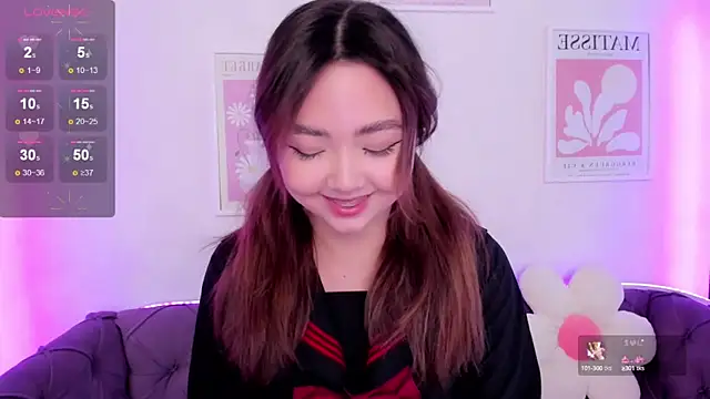 Fluffy Rose online show from March 4, 2025, 8:24 am