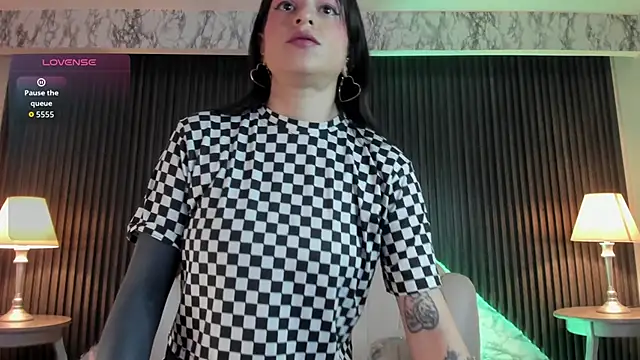 MeganDraco  online show from October 29, 2025, 12:29 pm