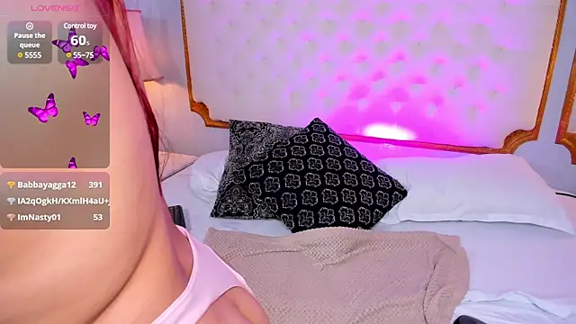 Snapshot of Paiige_peach chatting on February 28, 2025, 2:20 pm Paiige peach online show from February 28, 2025, 2:20 pm