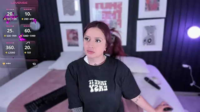 Snapshot of Paiige_peach chatting on December 20, 2025, 7:54 pm Paiige peach online show from December 20, 2025, 7:54 pm