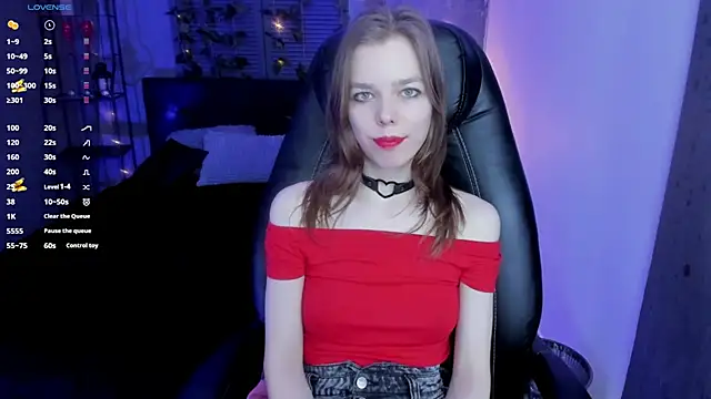 Snapshot of Tina_Tayllor chatting on February 3, 2025, 1:51 pm Tina Tayllor online show from February 3, 2025, 1:51 pm