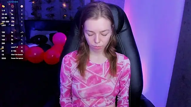 Snapshot of Tina_Tayllor chatting on February 25, 2025, 12:45 pm Tina Tayllor online show from February 25, 2025, 12:45 pm