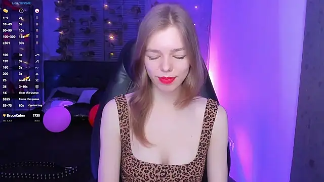 Snapshot of Tina_Tayllor chatting on March 3, 2025, 6:55 pm Tina Tayllor online show from March 3, 2025, 6:55 pm